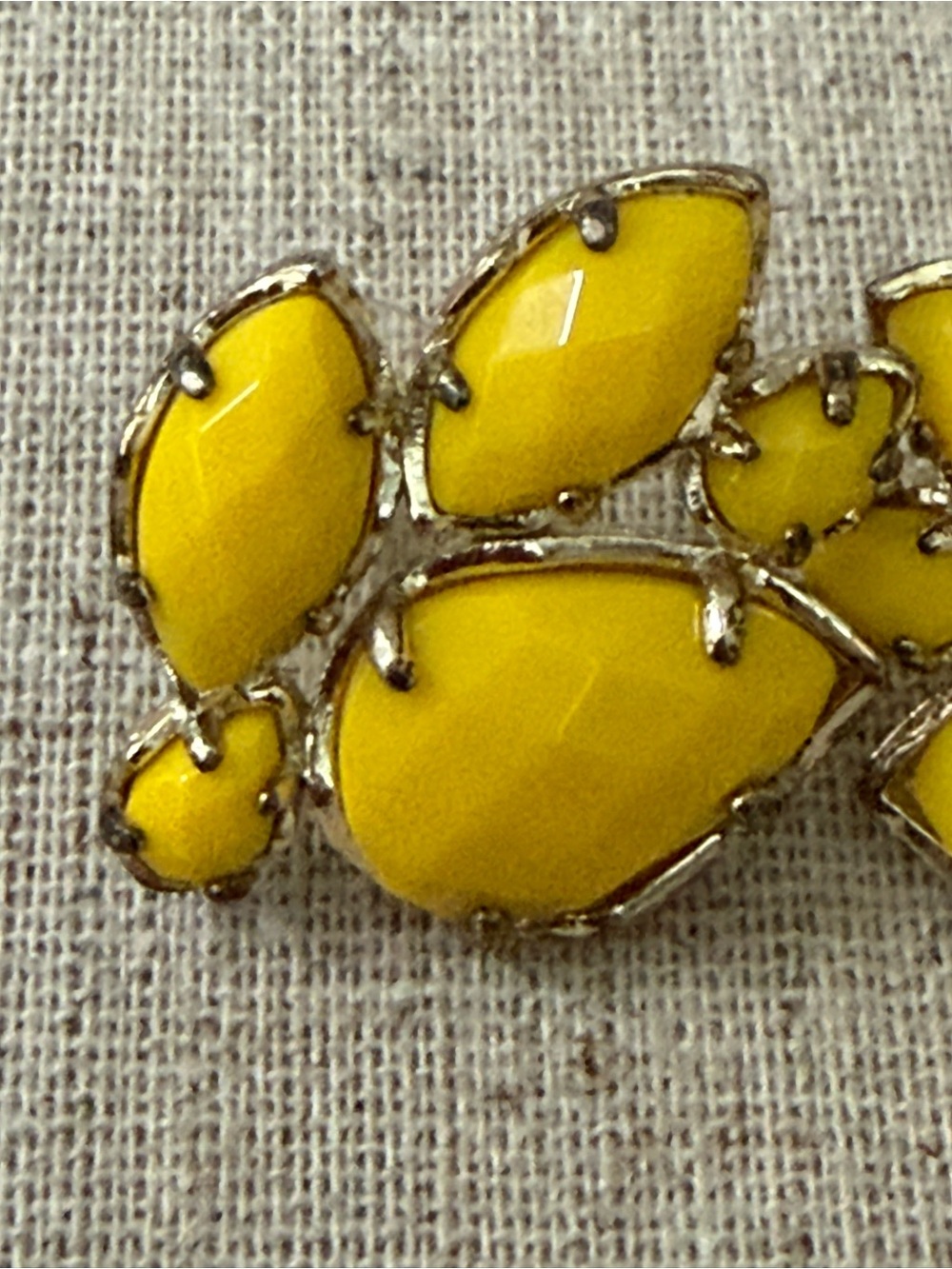 💛KENDRA SCOTT CARMEN STUDS💛 - Picture 2 of 5
